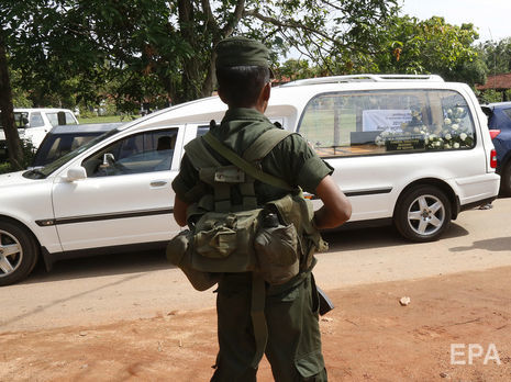 Число погибших в результате взрывов на Шри-Ланке выросло до 321
