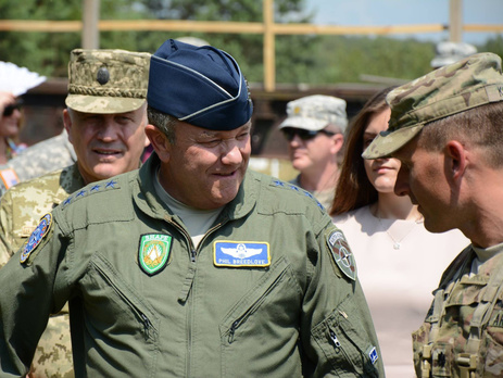 Генерал НАТО Бридлав посетил украинско-американские учения Rapid Trident-2015. Фоторепортаж