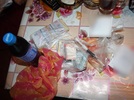 В Кременчуге милиция изъяла у местной жительницы пол-литра ацетилированного опия стоимостью миллион гривен