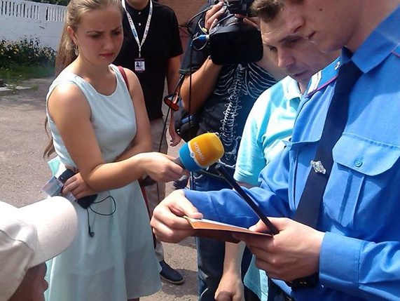 Экс-глава КИУ Черненко заявил, что подпись на удостоверениях задержанных в Чернигове псевдожурналистов является поддельной