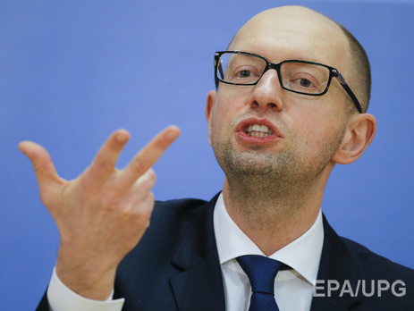 Яценюк: Из Донбасса и Крыма в школы других регионов перевелись 60 тыс. детей