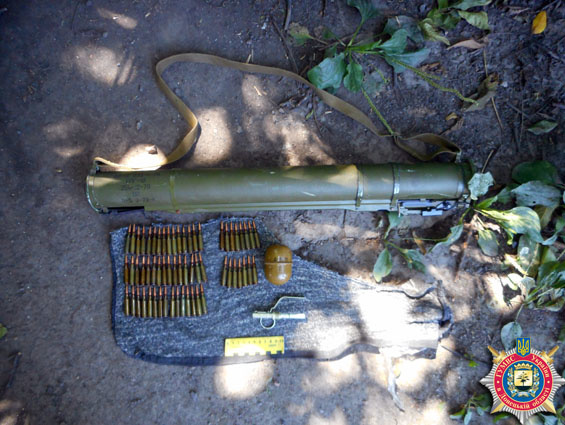 В Донецкой области милиция изъяла гранатомет и боеприпасы у местного жителя
