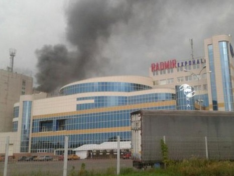 СМИ: В Харькове горит здание научно-исследовательского института