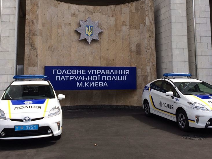 Найем: В Киеве полиция задержала машину депутата Киевсовета с пьяным водителем