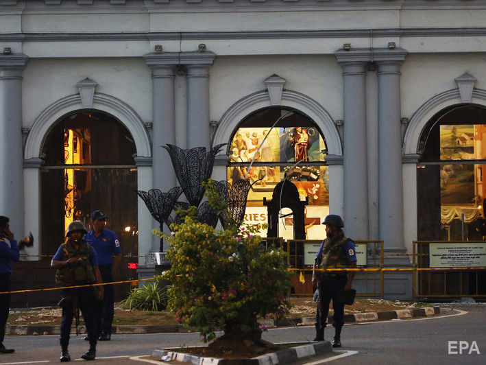 ﻿Теракти в Шрі-Ланці. Глава поліції та міністр оборони подали у відставку 
