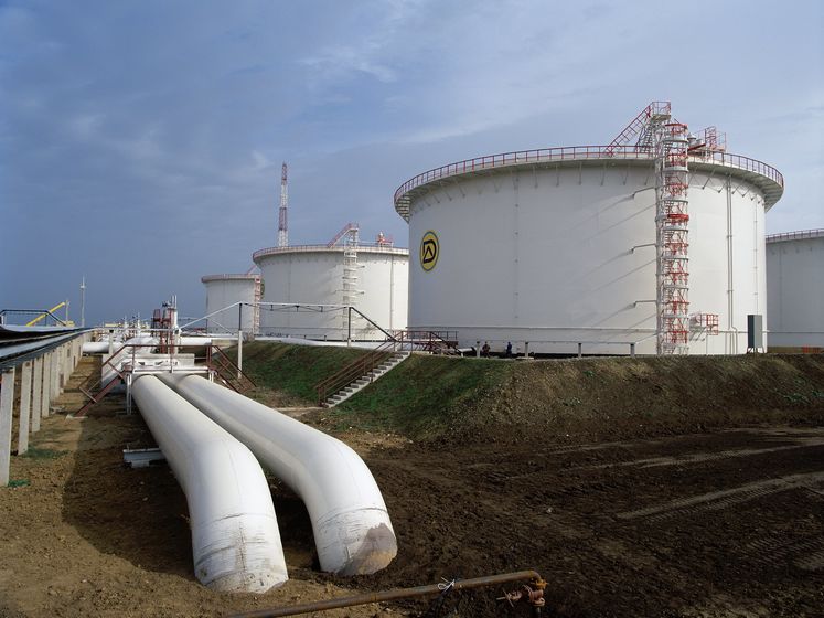 Транзит российской нефти через Украину возобновится в начале мая – "Укртранснафта"
