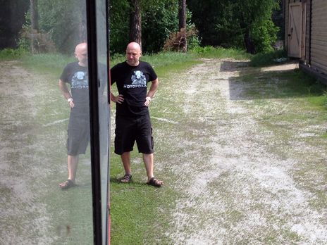 Прилепин заявил, что бланки российских паспортов находились на оккупированном Донбассе еще месяц назад