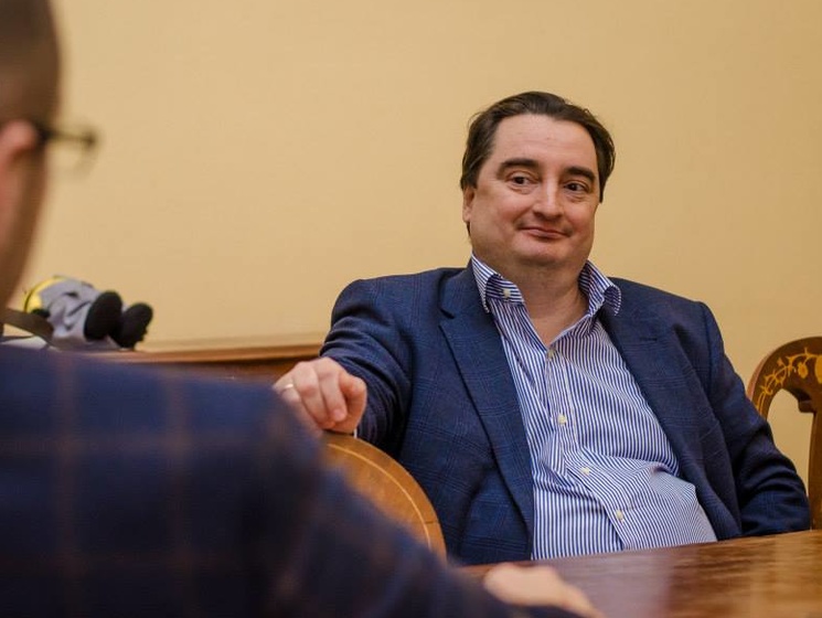 Гужва продал свою долю в медиахолдинге "Вести Украина" и ушел с должности главреда