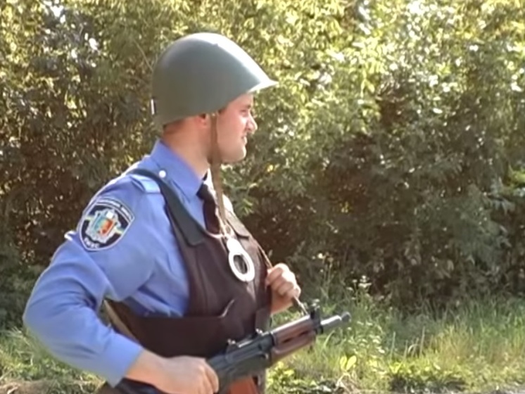МВД: В Хмельницкой области разыскиваемый заключенный-беглец обстрелял блокпост милиции