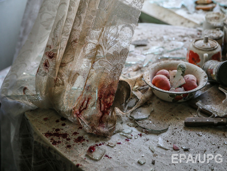 МВД: В результате обстрела Марьинки местный житель получил осколочные ранения