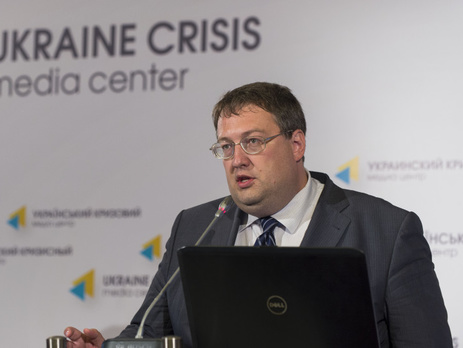 Антон Геращенко: Милиция задержала военного, подозреваемого в убийстве мужчины в харьковском супермаркете