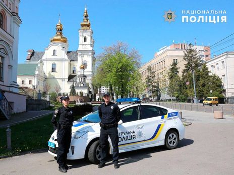20 тыс. полицейских до утра обеспечивали безопасность в местах богослужений, правоохранители продолжат нести службу в усиленном режиме