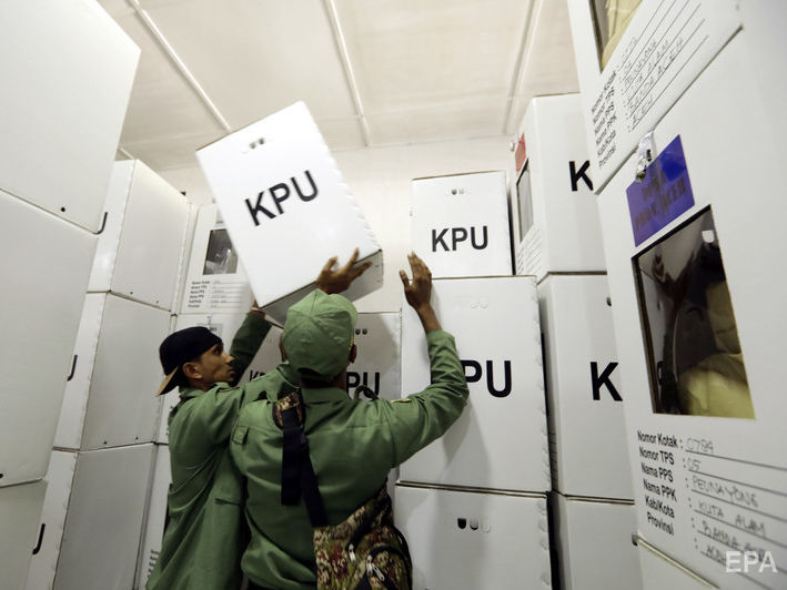 ﻿В Індонезії кількість померлих через перевтому членів виборчих комісій зросла до 270