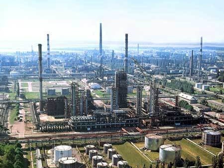В "Укртранснафте" заявили, что приостановка подачи нефти на Кременчугский НПЗ вызвана ремонтными работами
