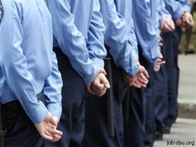 МВД: Мужчина, устроивший стрельбу в жилом доме в Одессе, сдался