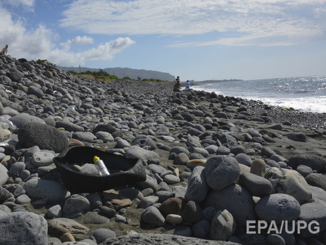 Найденные на Реюньоне новые обломки не являются частями самолета рейса MH370