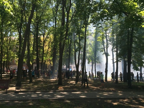 Штурм офиса Партии регионов в центре Харькова. Видео