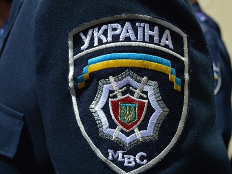 МВД: В Донецкой области тракторист подорвался на мине