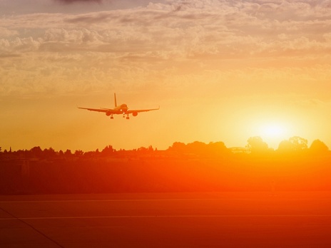 В Краснодаре пилот по ошибке посадил Boeing на недостроенную полосу