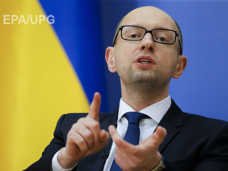 Яценюк призвал Раду принять закон о лицензировании добычи янтаря