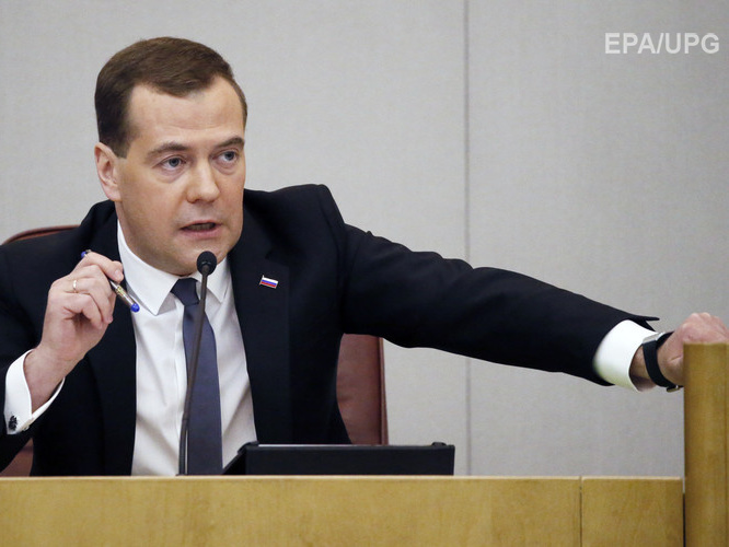 Медведев предложил расширить санкции еще на шесть стран, включая Украину