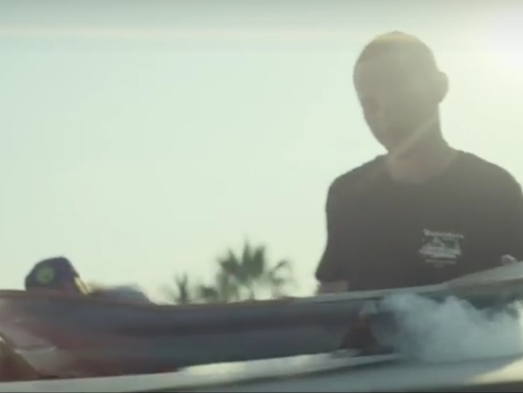 Lexus продемонстрировала летающий борд из фильма "Назад в будущее". Видео