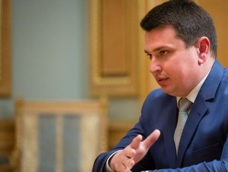 Глава Антикоррупционного бюро Сытник: Люди ожидают громких расследований уже сегодня, при этом в бюро закрыто только 13 вакансий из 700