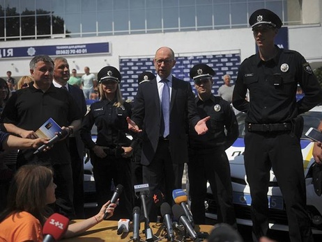 Аваков: Ожидается, что на одно место в полиции Хмельницкого будет претендовать десять человек