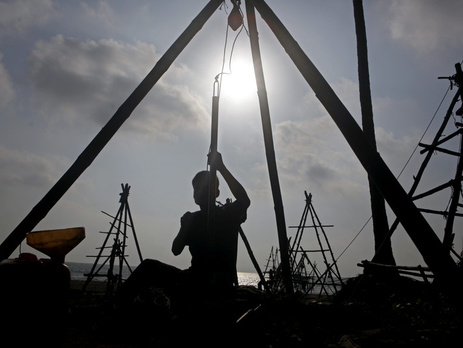 В течение дня нефть продолжила стремительное падение. Brent приближается к $49 за баррель