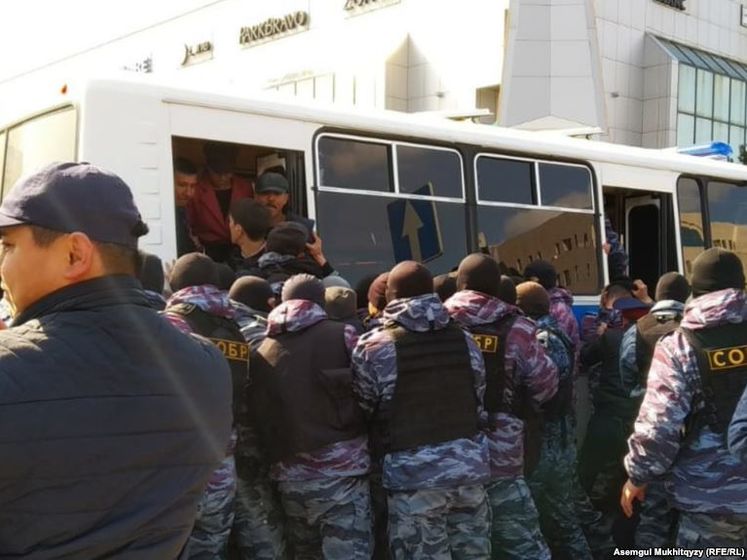 "Долой правительство". Полиция в Казахстане разогнала акцию протеста
