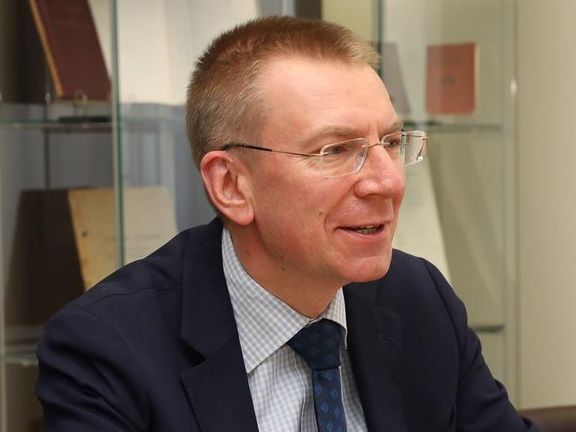﻿Глава МЗС Латвії назвав тихою анексією видавання російських паспортів українцям на Донбасі