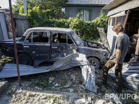 Аброськин: Ночью боевики из артиллерии обстреляли город Дзержинск, ранив трех мирных жителей