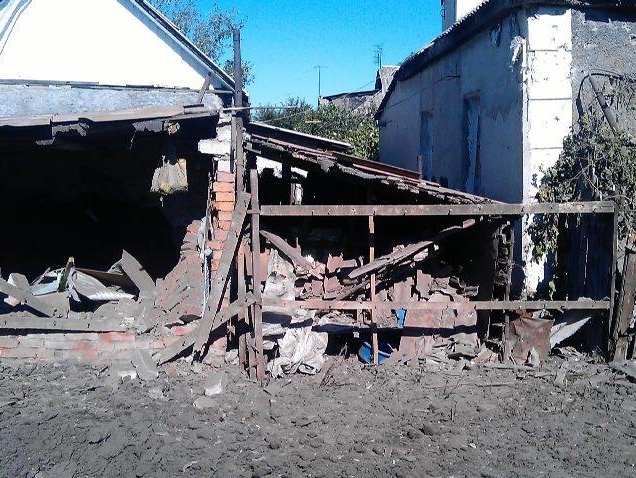 СЦКК: Террористы продолжают уничтожать жилые массивы