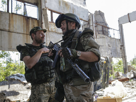 Боевики продолжают обстреливать украинских военных