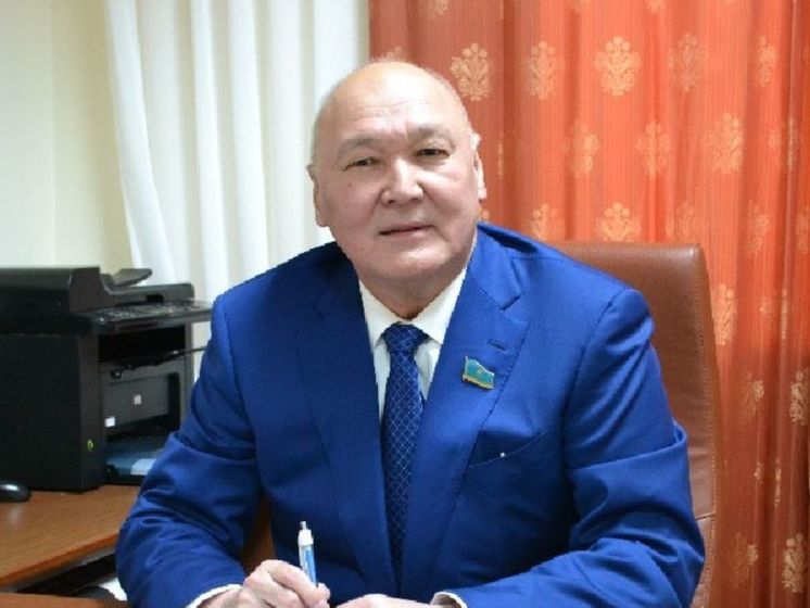 ﻿У Казахстані ЦВК не допустила до виборів президента ректора університету, який не склав екзамену з казахської