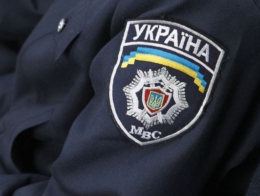 МВД: Под Марьинкой на растяжке подорвался 21-летний мужчина