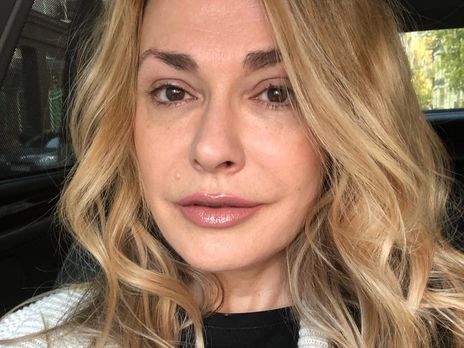 52-летняя Сумская показала свои детские фото с мамой