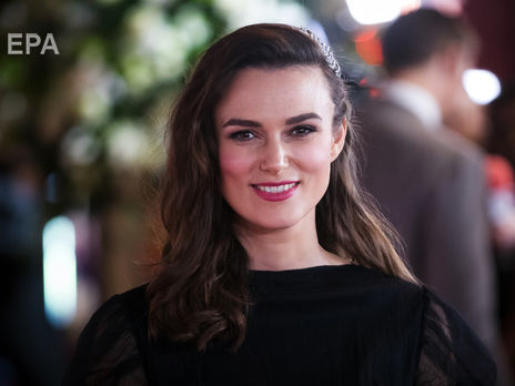 ﻿Найтлі чекає дитину