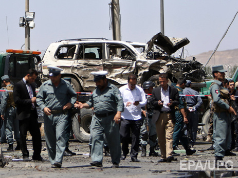 На въезде в аэропорт Кабула прогремел взрыв: погибли пять человек, 16 пострадали. Фоторепортаж