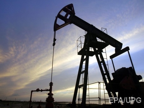 Цены на нефть будут снижаться, считают во Всемирном банке