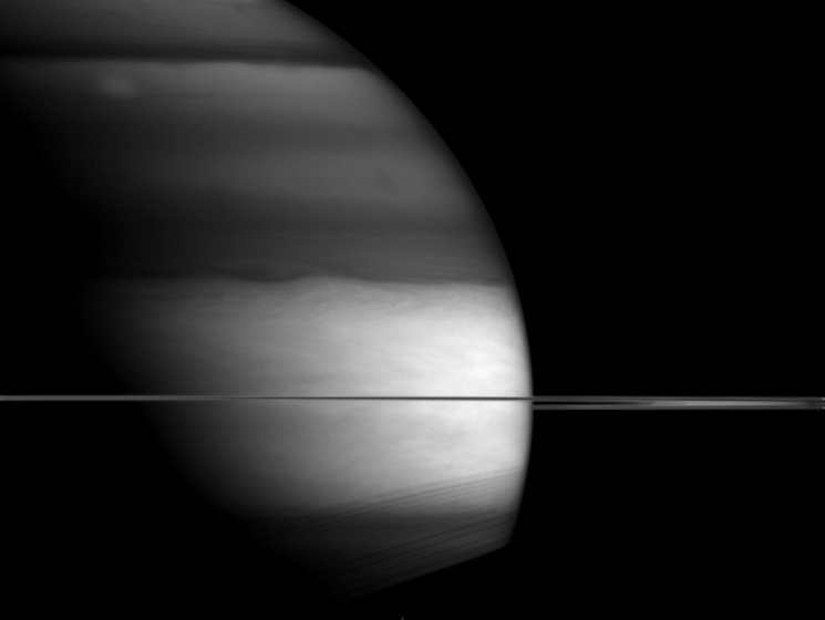 NASA опубликовало новое фото Сатурна