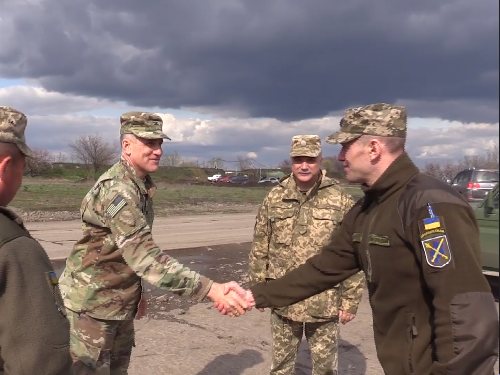 ﻿Делегація посольства США відвідала район операції Об'єднаних сил на Донбасі