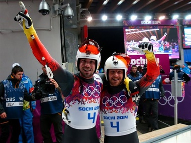 Сочи-2014: Соревнования на двухместных санях выиграли представители Германии