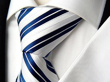 Математики посчитали все возможные способы завязать галстук