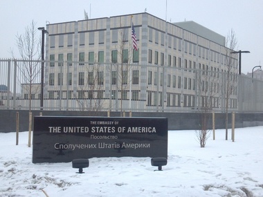 Посольство США подтвердило отмену виз украинским чиновникам
