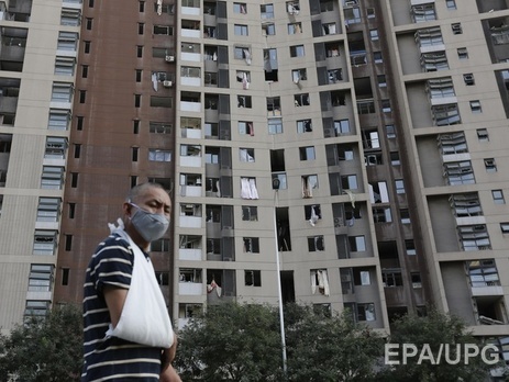 На месте взрыва на складах в китайском Тяньцзине спасатели обнаружили выжившего