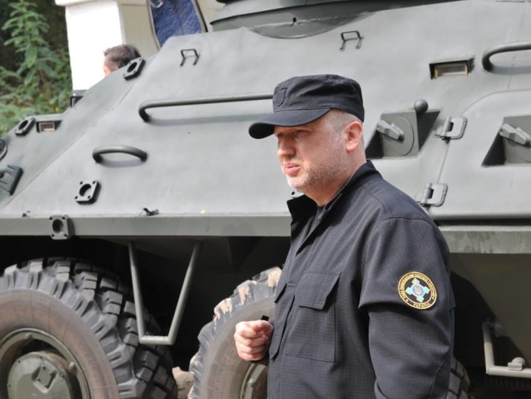 Турчинов: Украинский БТР-3Е намного лучше российских аналогов, но выпускать технику лучше ватников много ума не надо