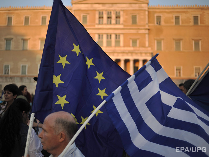 Еврогруппа одобрила программу поддержки Греции
