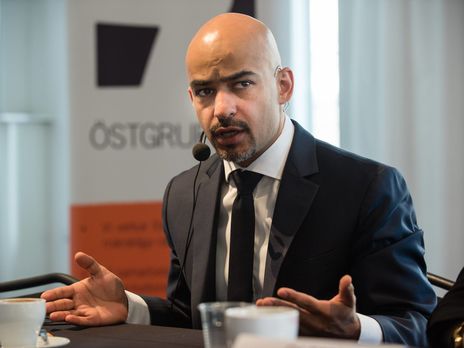 Когда мы были на Майдане, Армения решила не подписывать Соглашение об ассоциации с ЕС. Сейчас российский газ в Армении в четыре раза дороже, чем в РФ