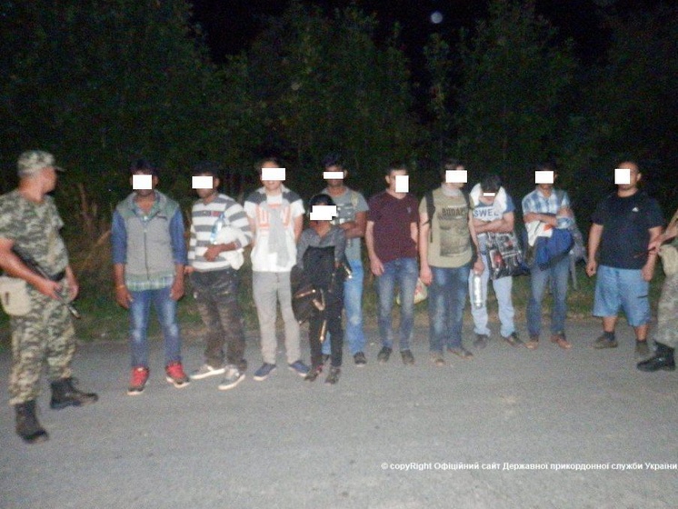 Украинские и венгерские пограничники задержали 15 нелегалов